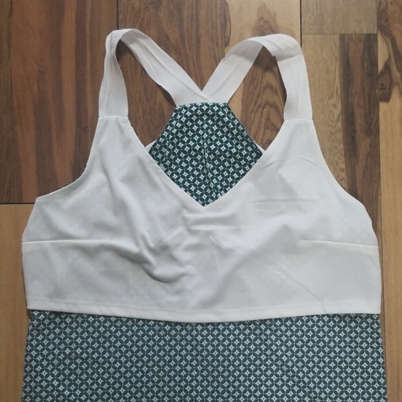 Banana Republic navy and green tank - Picture 7 of 8